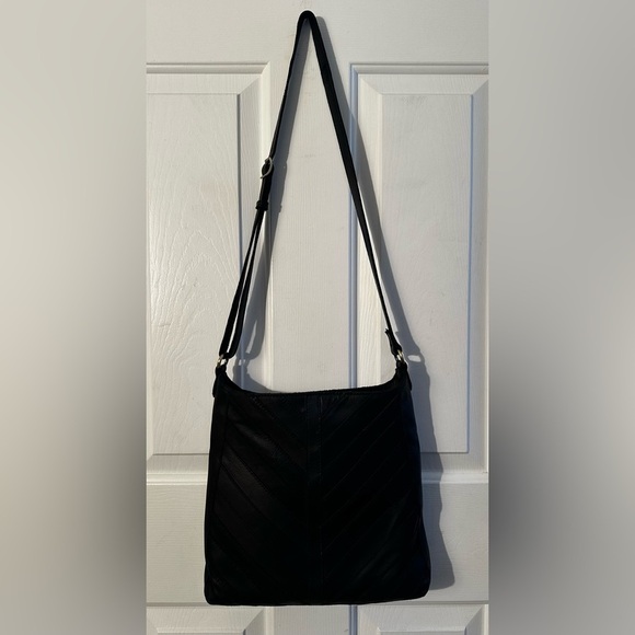 MARGOT Black Genuine Leather Chevron Hobo Bag Purse Adjustable Strap North/South - Picture 2 of 16